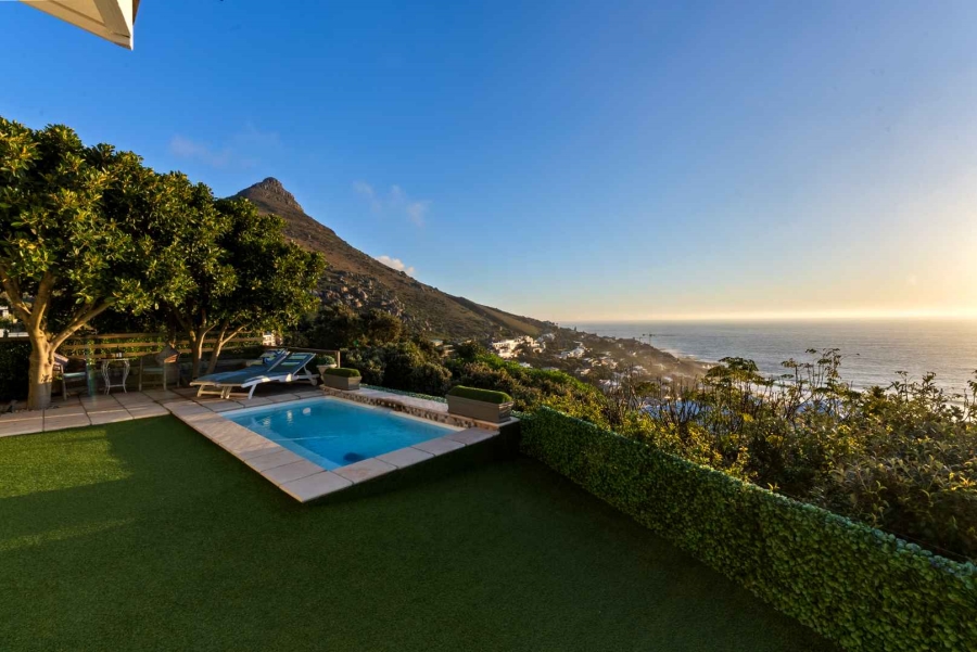 6 Bedroom Property for Sale in Llandudno Western Cape